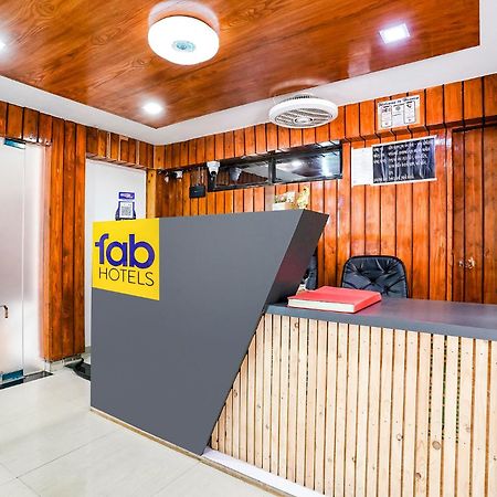 Fabhotel Vrundavan, Athwa Bhatha Zewnętrze zdjęcie